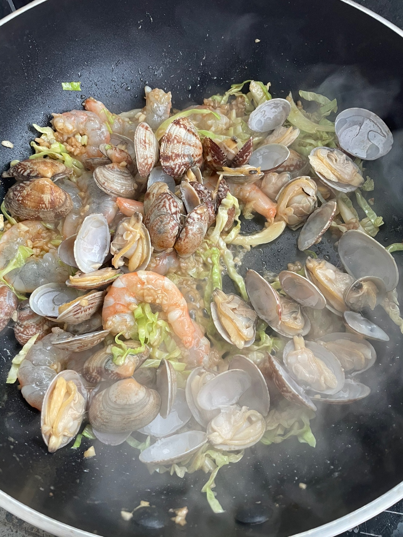 蒜蓉海鲜粉丝煲