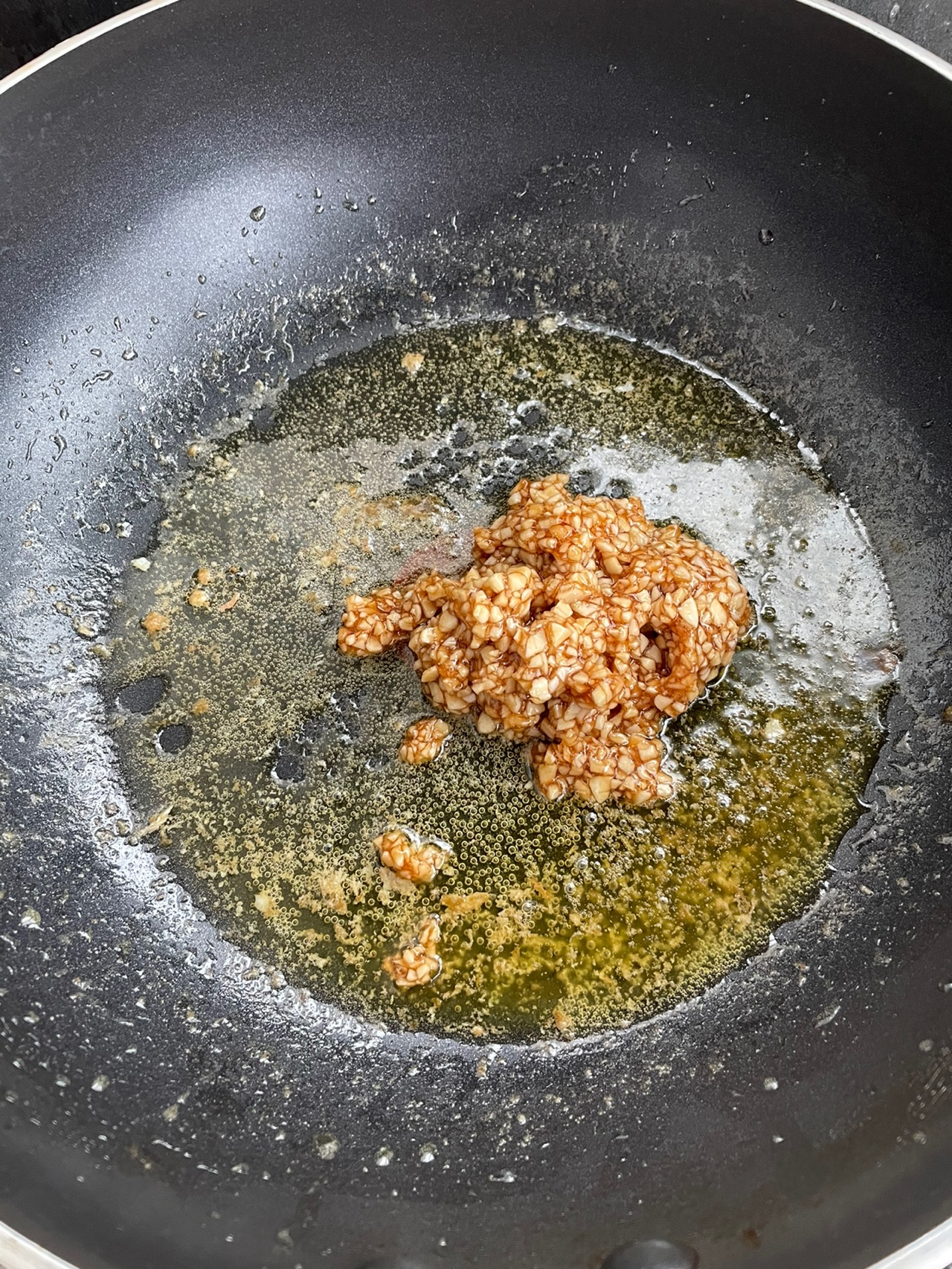 蒜蓉海鲜粉丝煲
