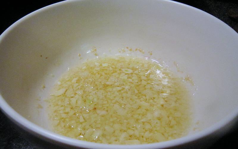 蒜茸焗龙虾尾