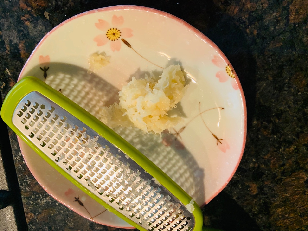 蒜茸清炒蒜苗