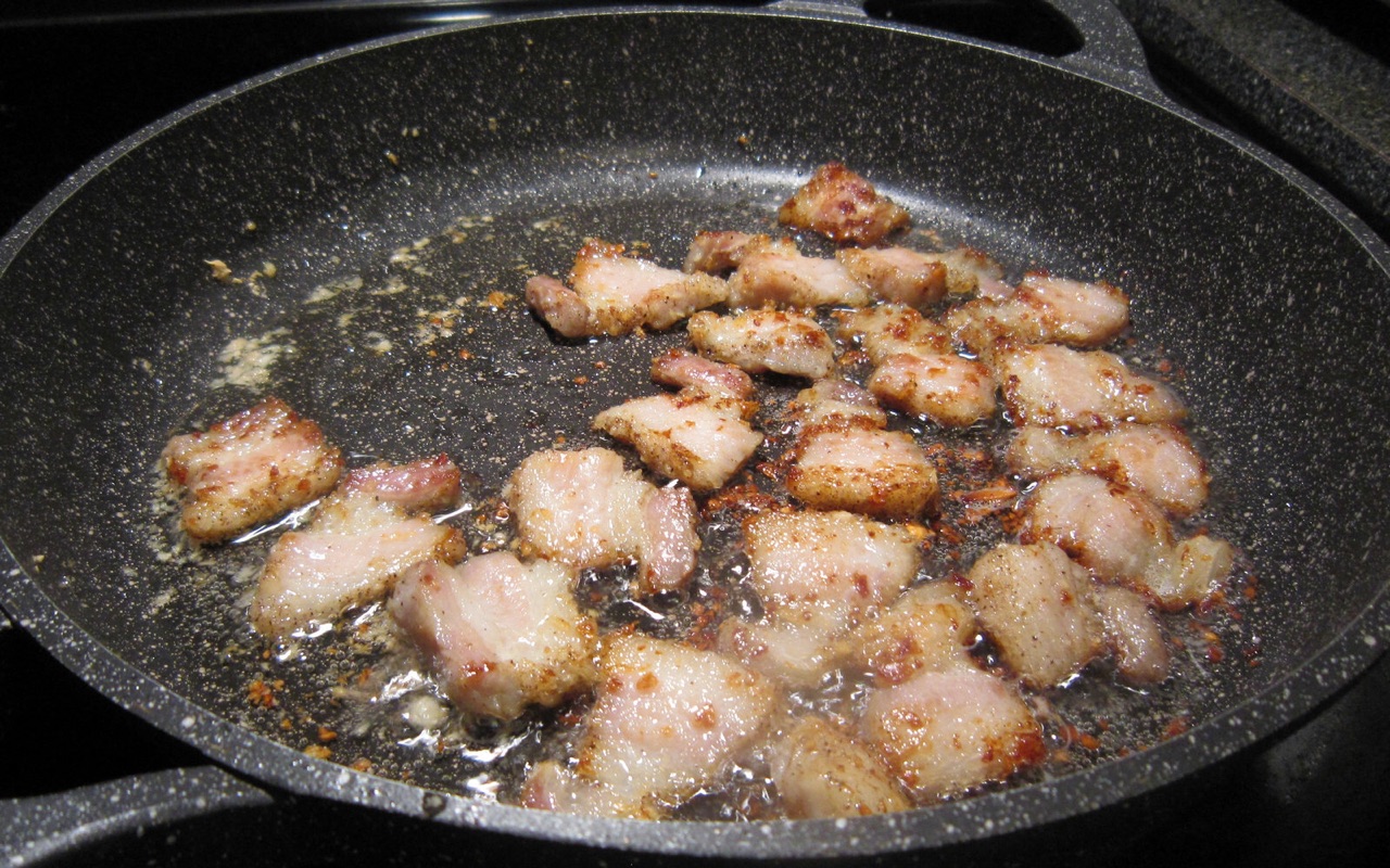 蒜蓉咸肉炒西葫芦