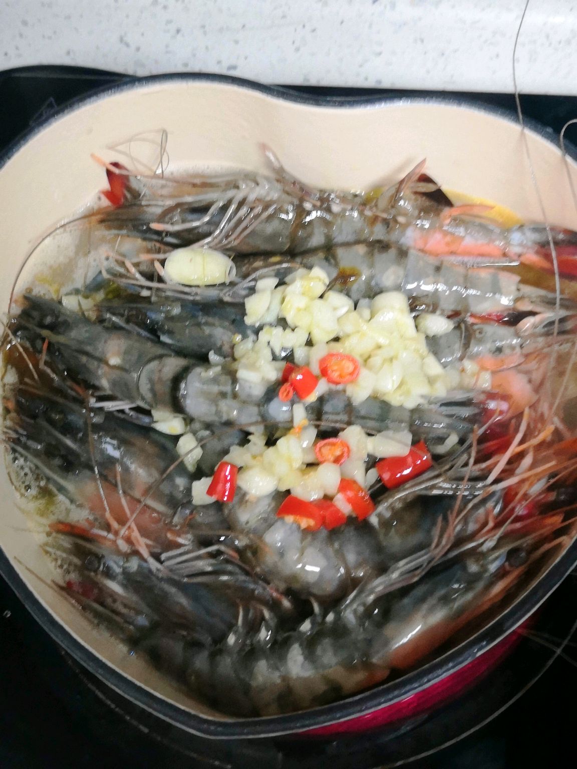 蒜蓉鲜虾粉丝煲
