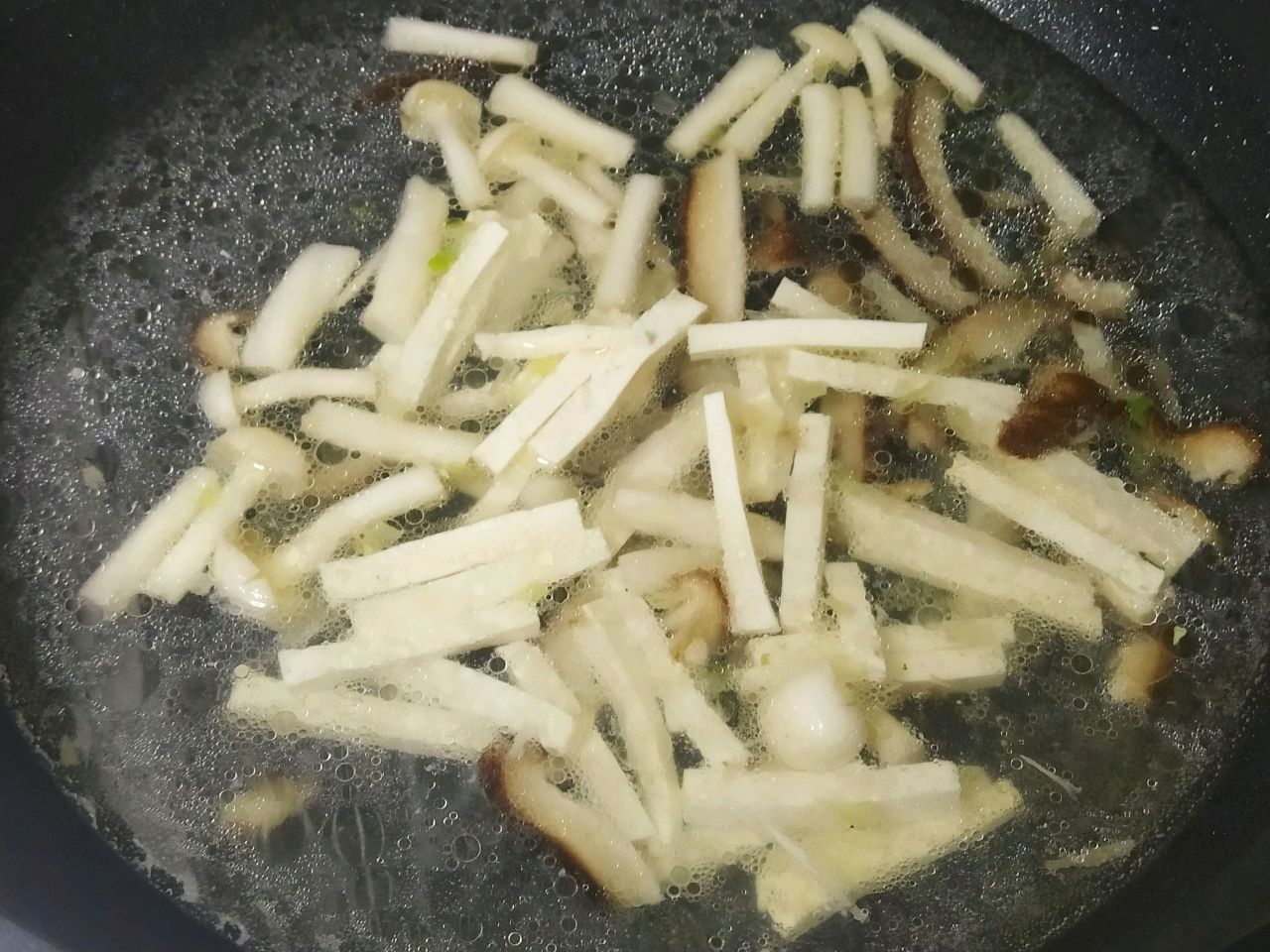 酸爽开胃的酸辣汤