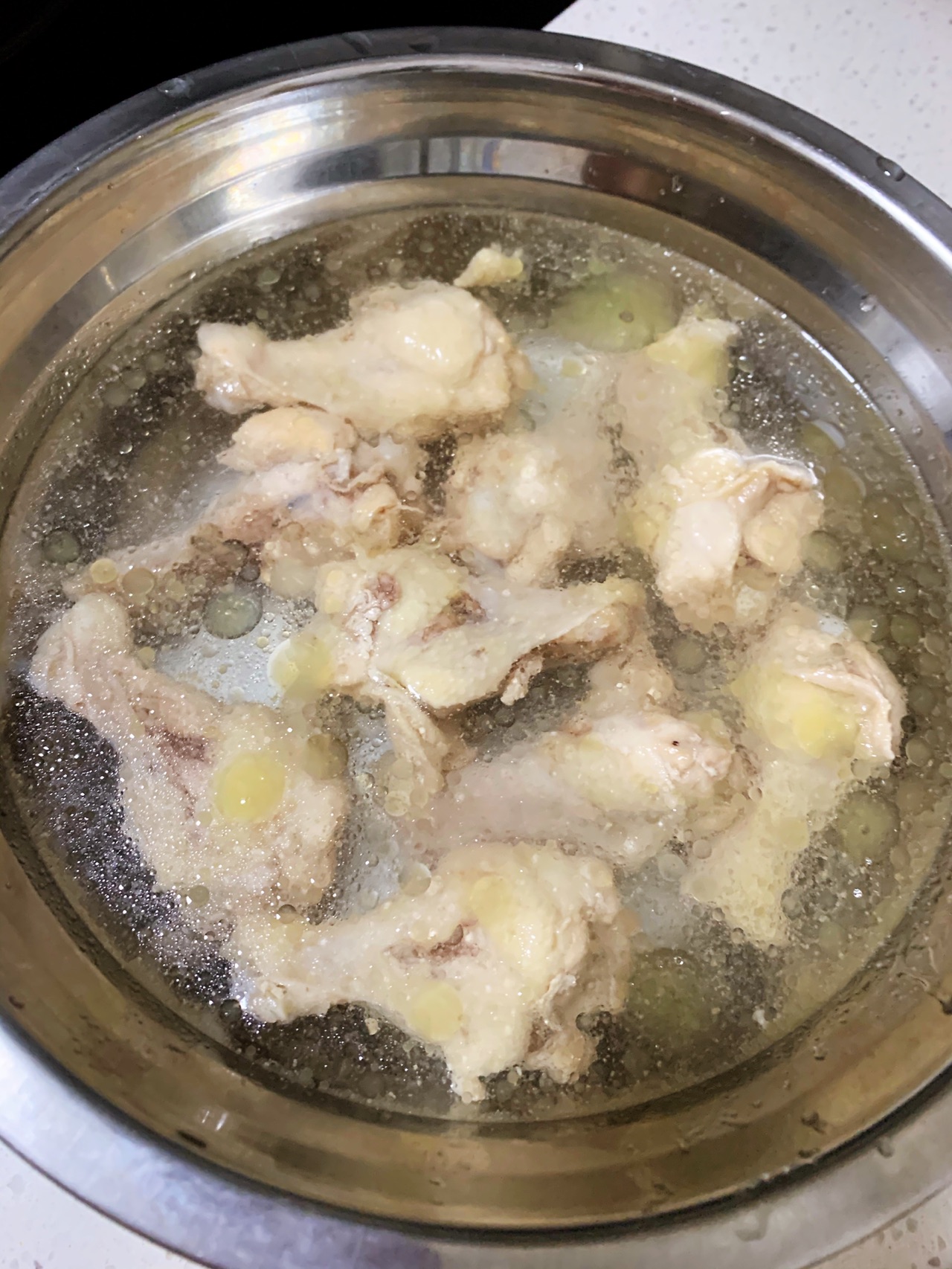 酸酸甜甜辣辣的辣酱鸡翅根