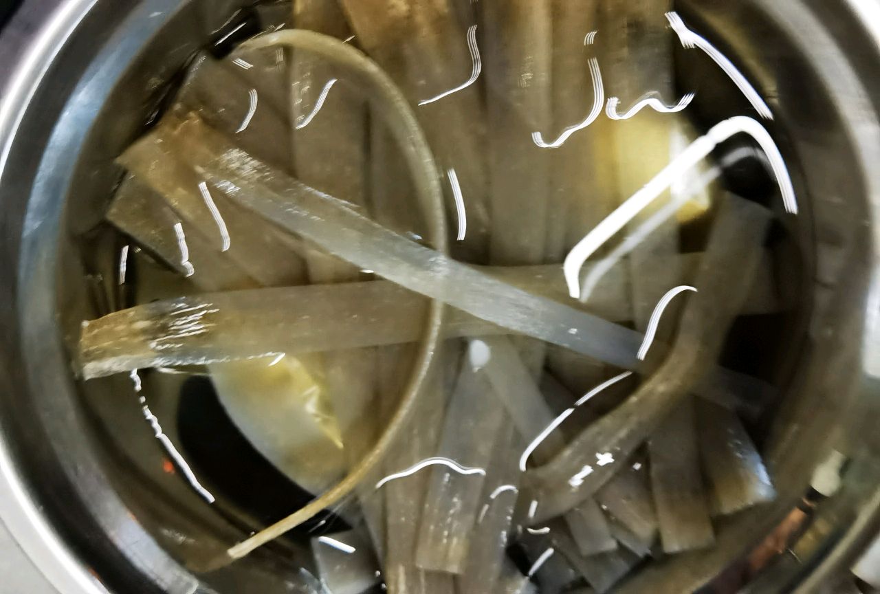 酸笋土豆焖宽粉