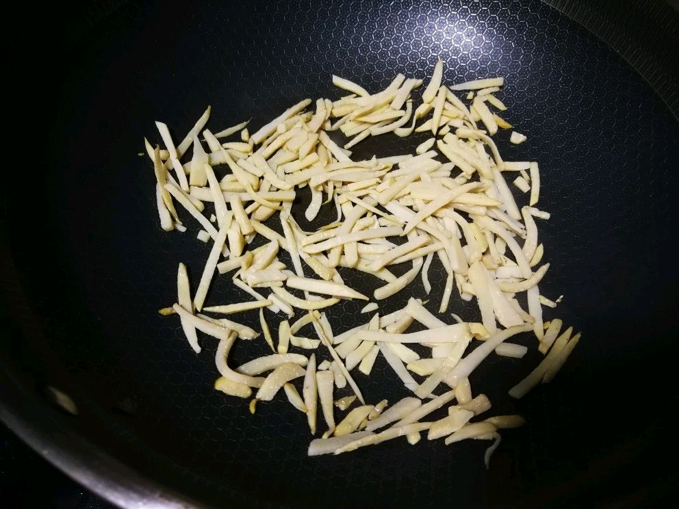 酸笋紫苏炒牛肉