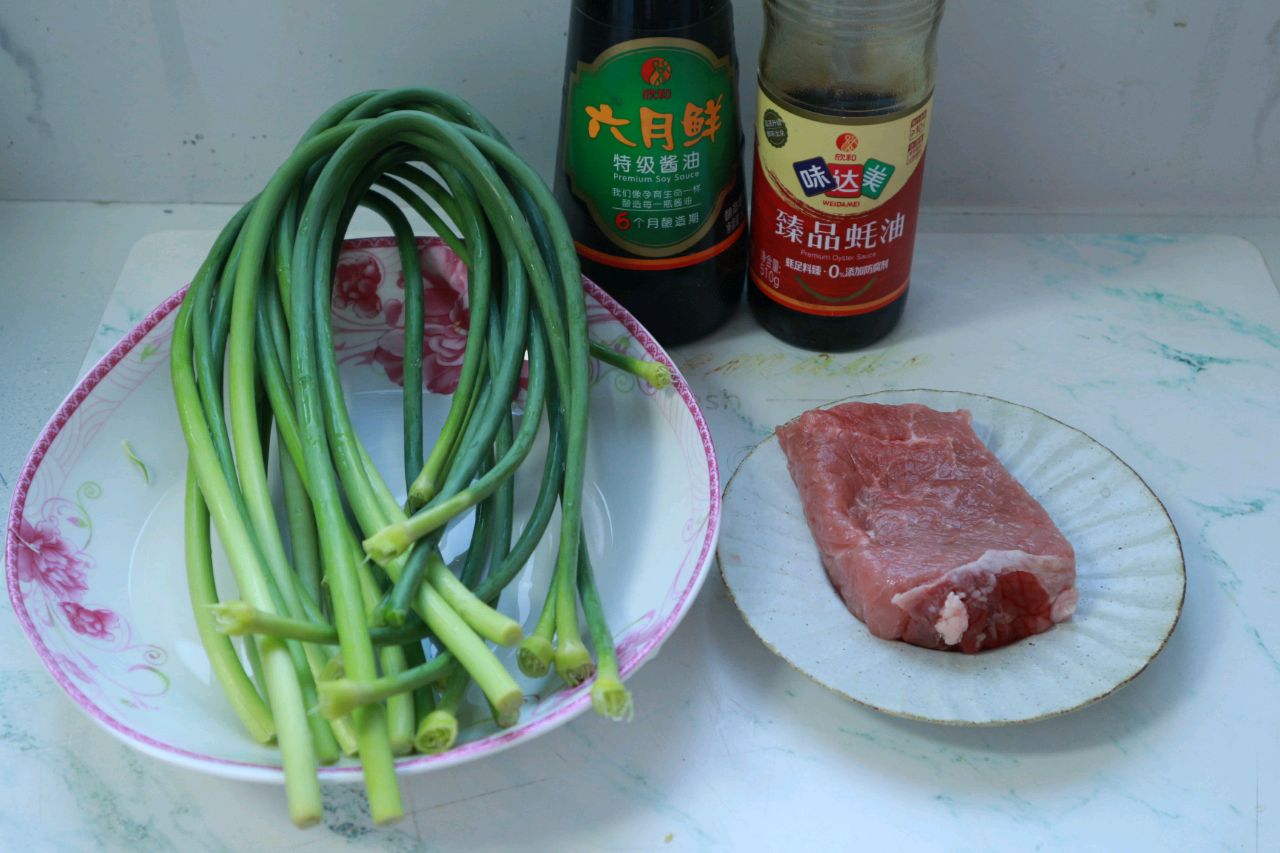 蒜苔炒肉