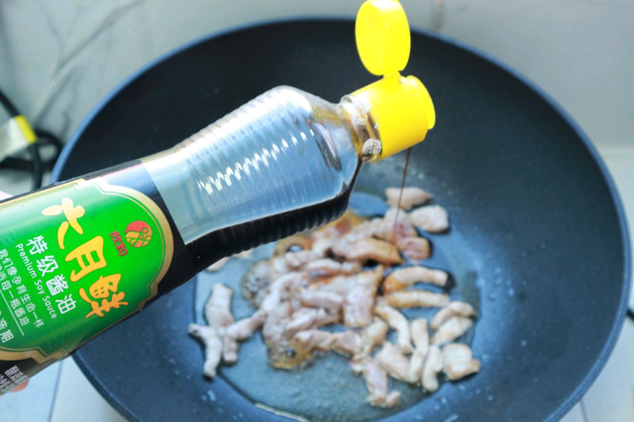 蒜苔炒肉