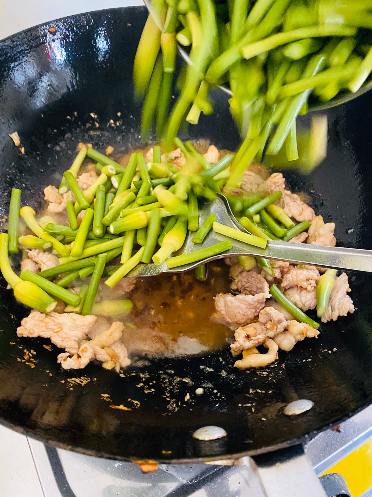 蒜苔炒肉