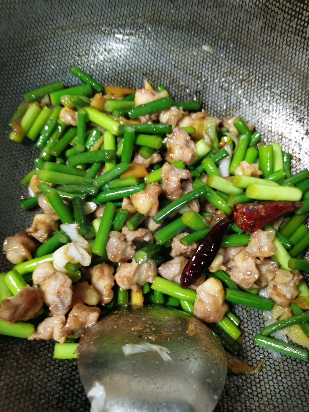 蒜苔炒掌中宝