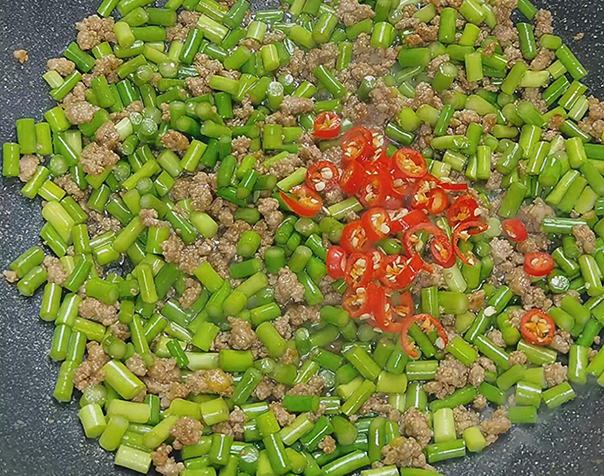 蒜苔肉末