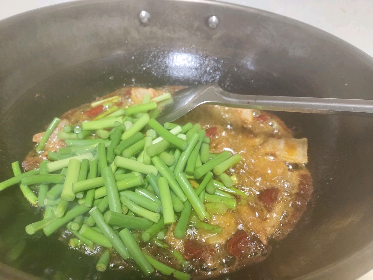 蒜苔洋葱回锅肉