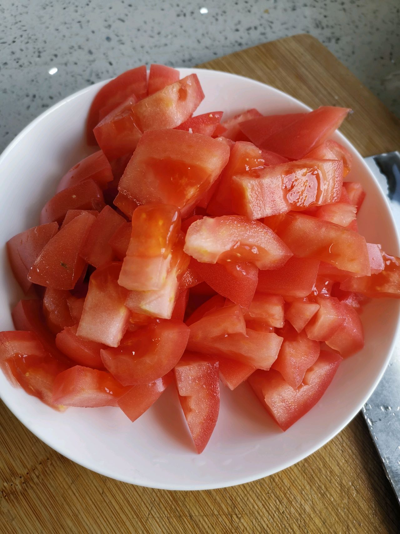 酸汤金针菇肥牛卷