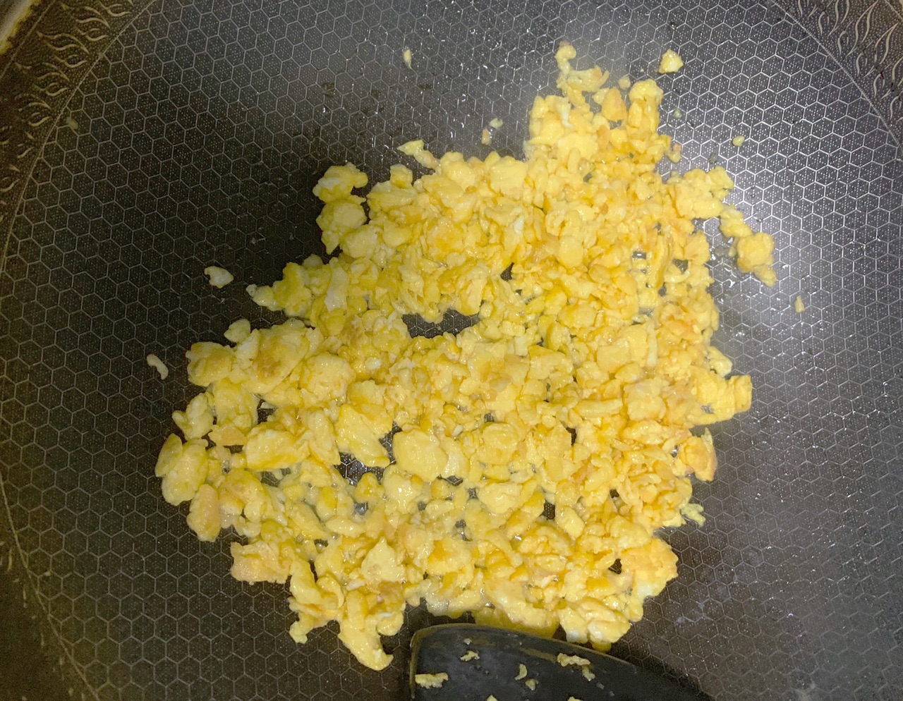 酸汤韭菜鸡蛋饺子