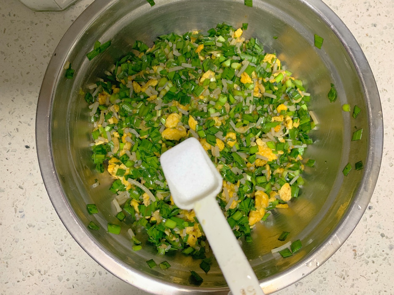酸汤韭菜鸡蛋饺子