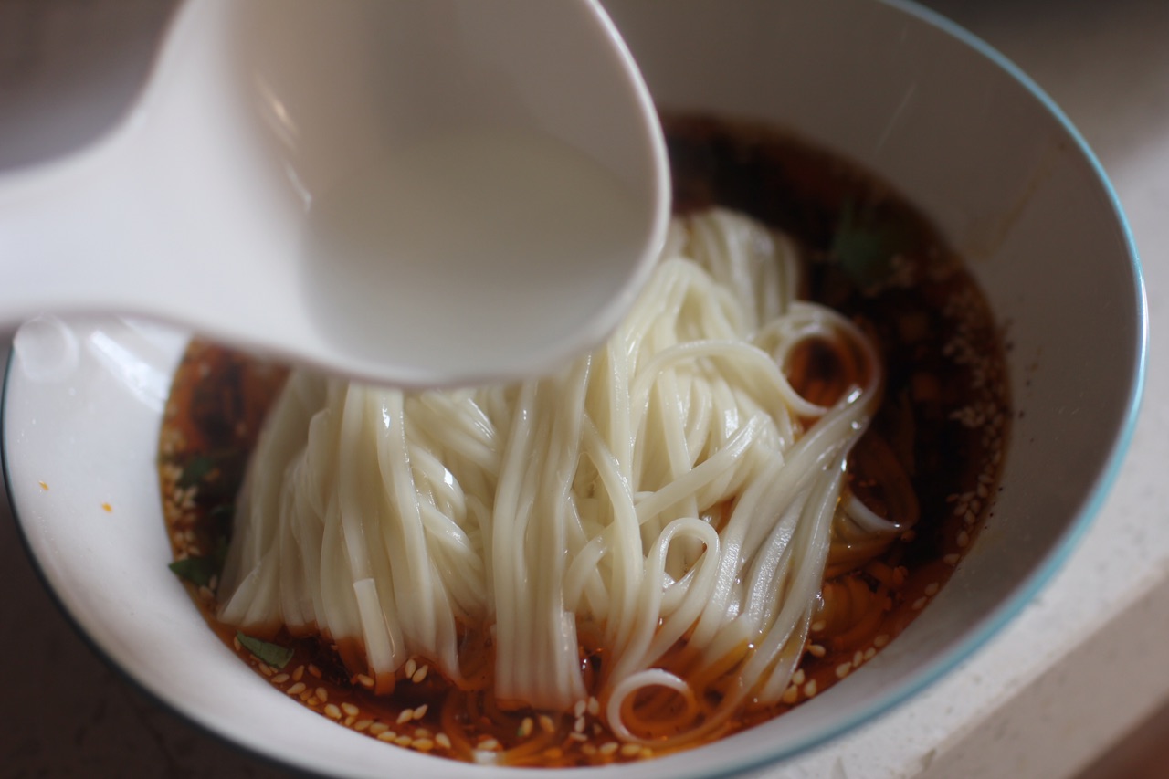 酸汤面