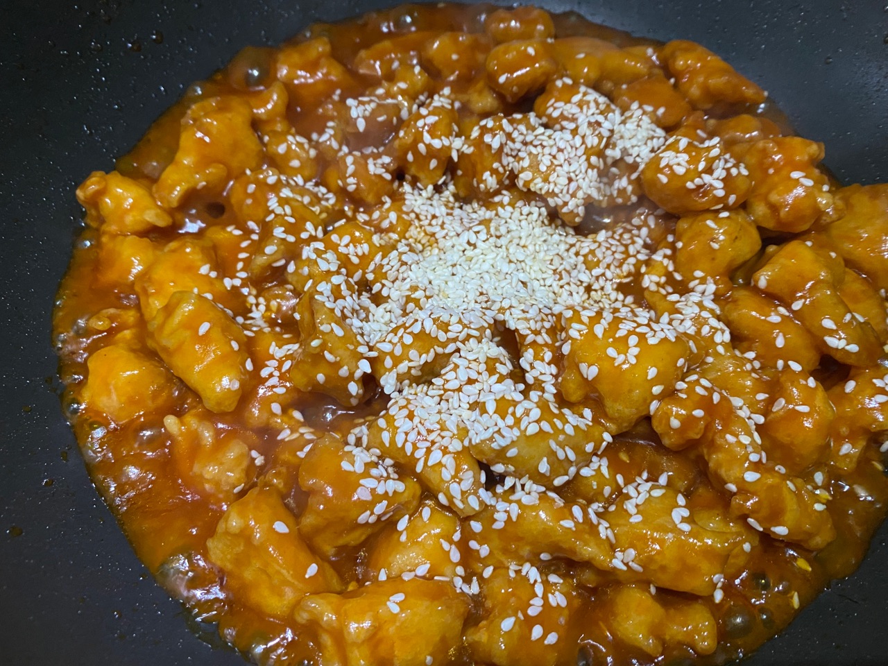 酸甜开胃的糖醋鸡块，外酥里嫩好吃到舔盘❗️