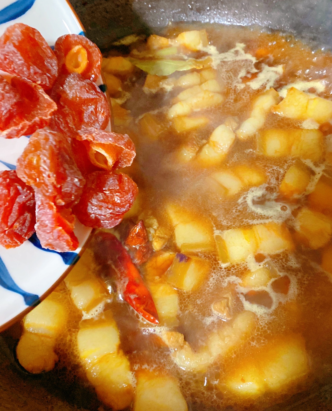 酸甜梅子红烧肉