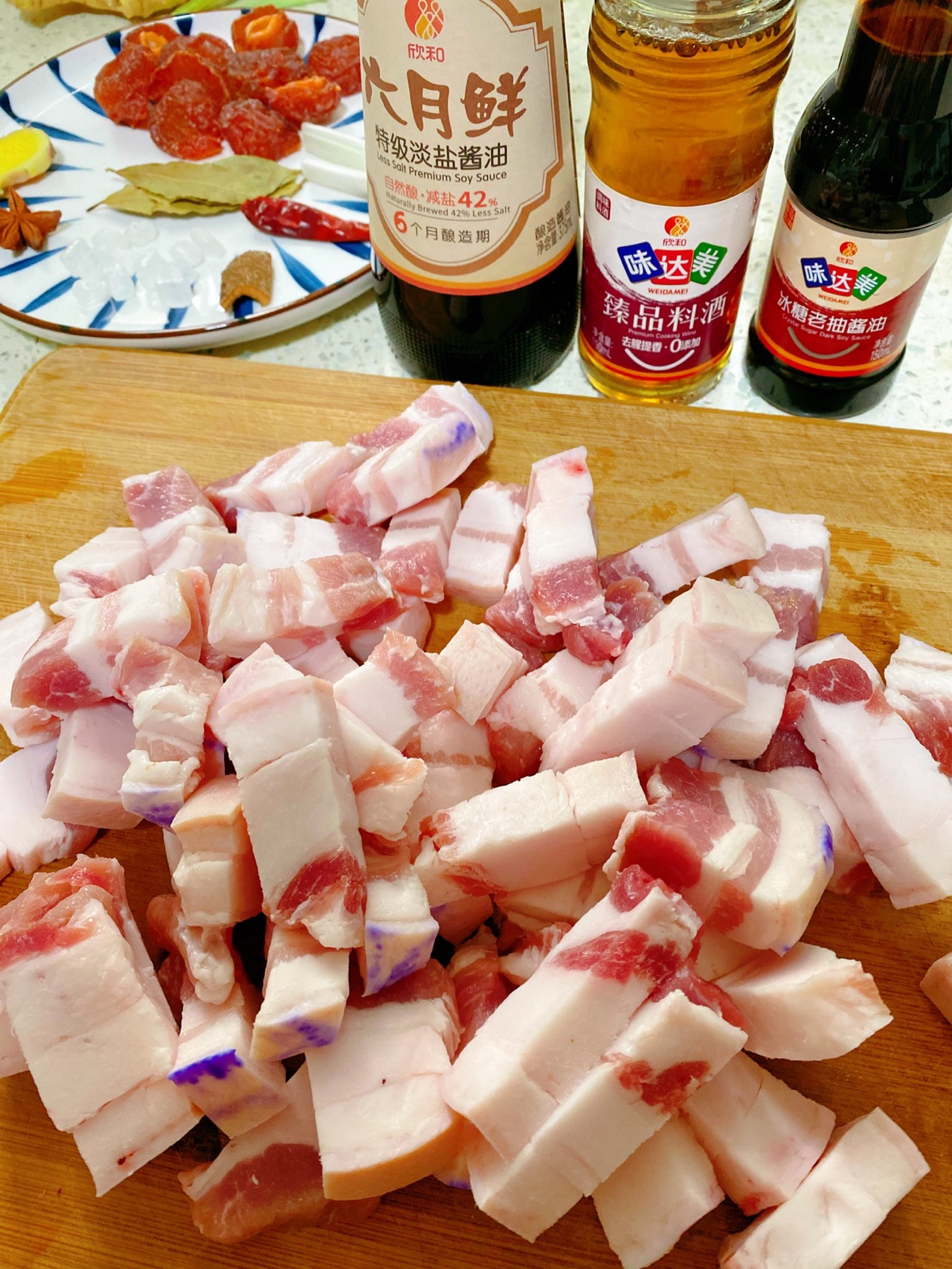 酸甜梅子红烧肉