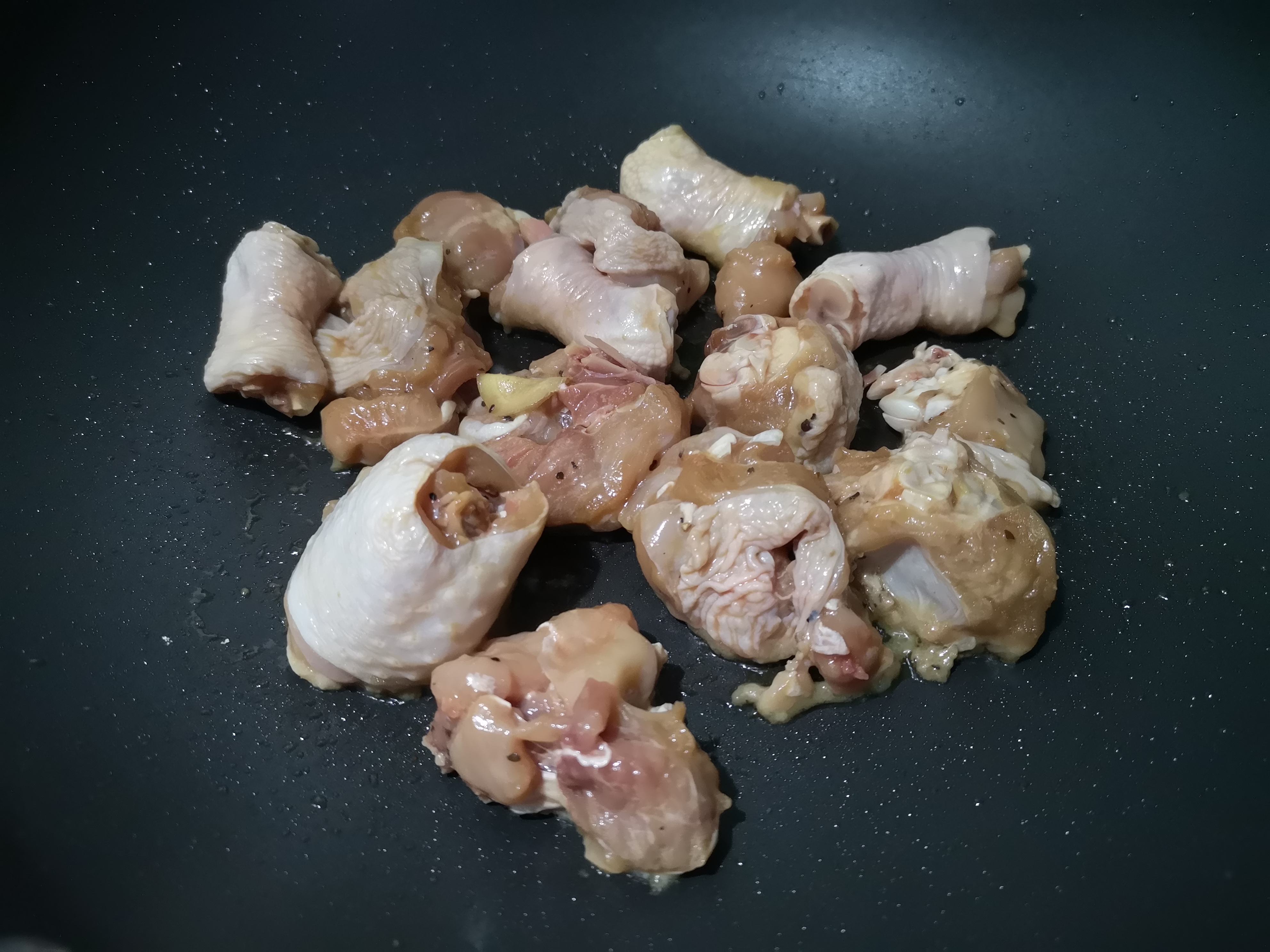 蒜头焗鸡腿