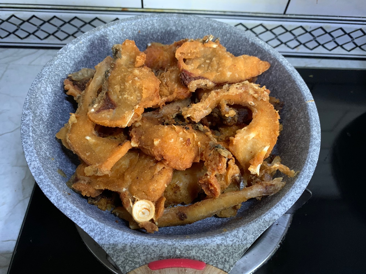 蒜香爆鱼块