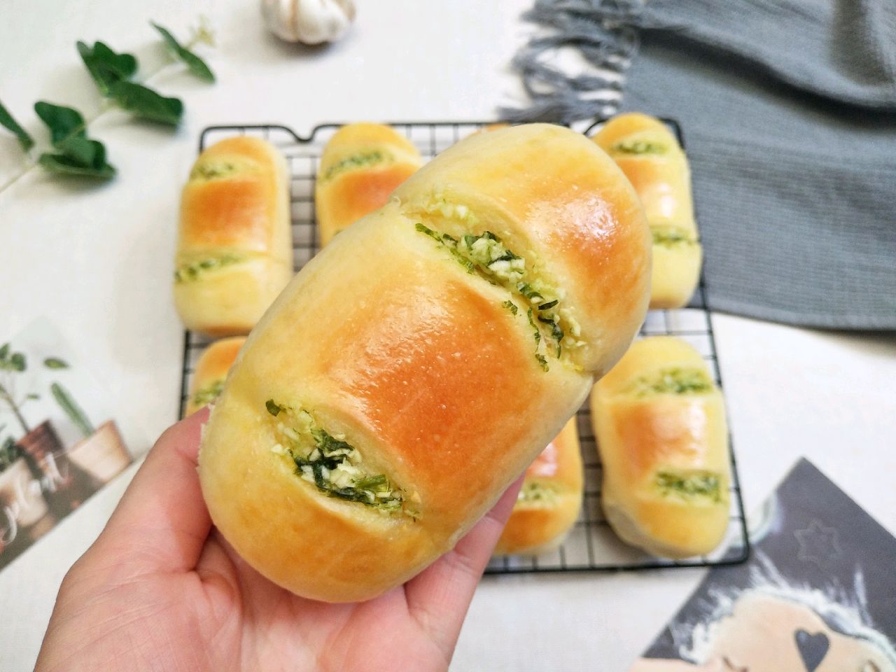 蒜香火腿面包