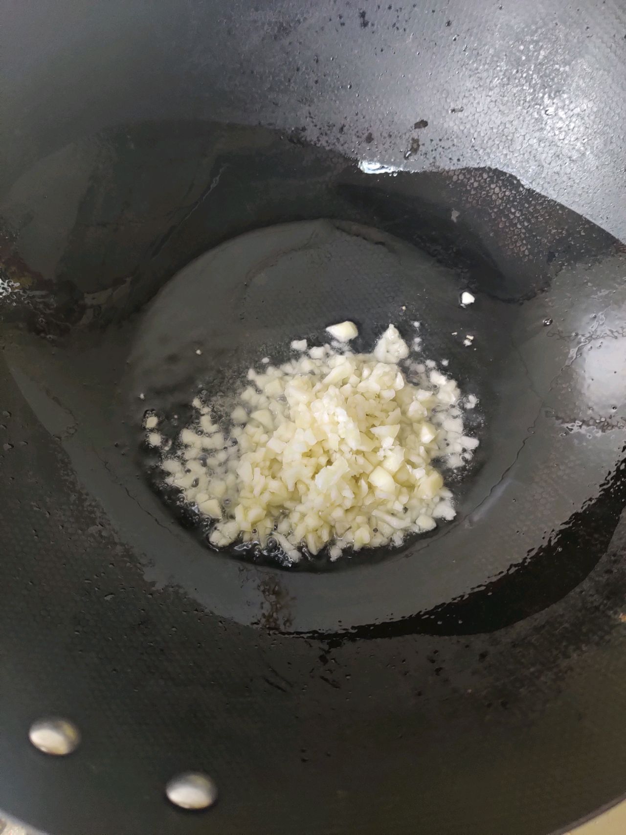 蒜香鸡翅！煲剧神器这样做，隔壁的小朋友都来敲门了！