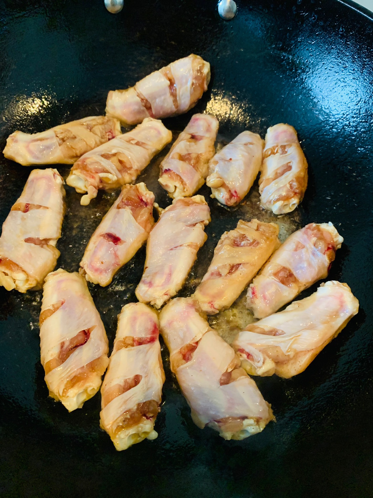 蒜香煎鸡翅