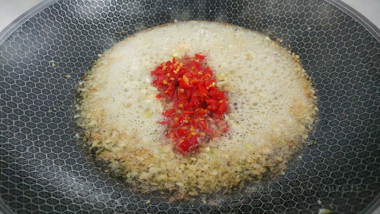 蒜香椒椒薄荷油