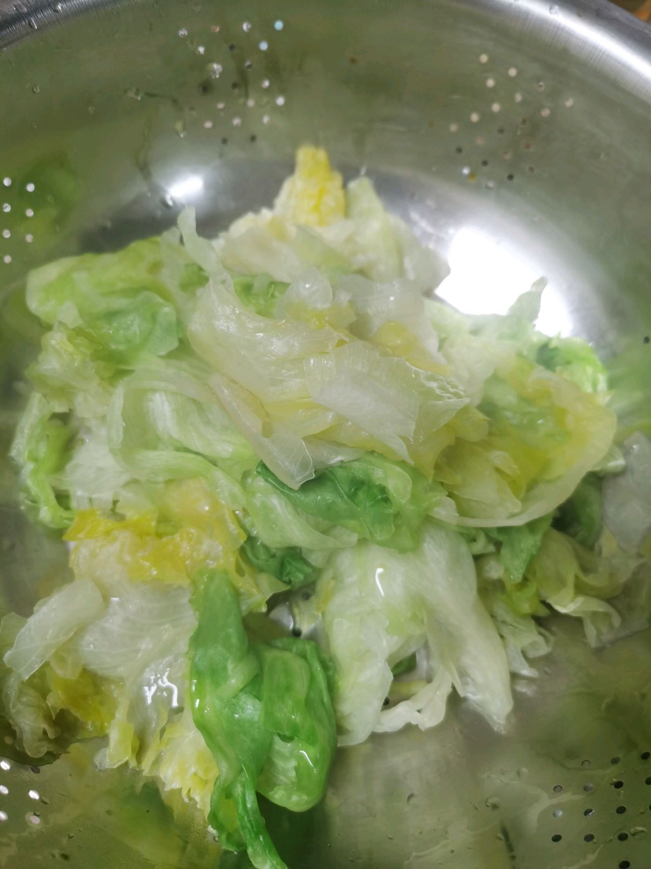 蒜香浇汁圆生菜