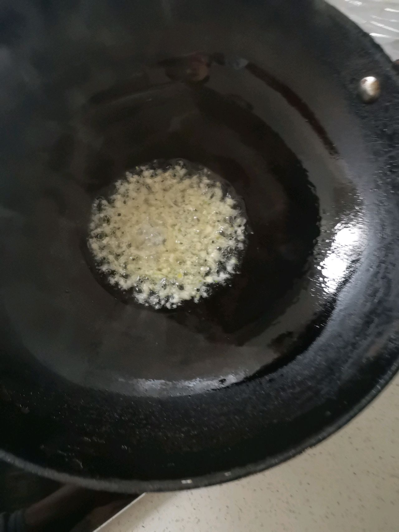 蒜香金针菇