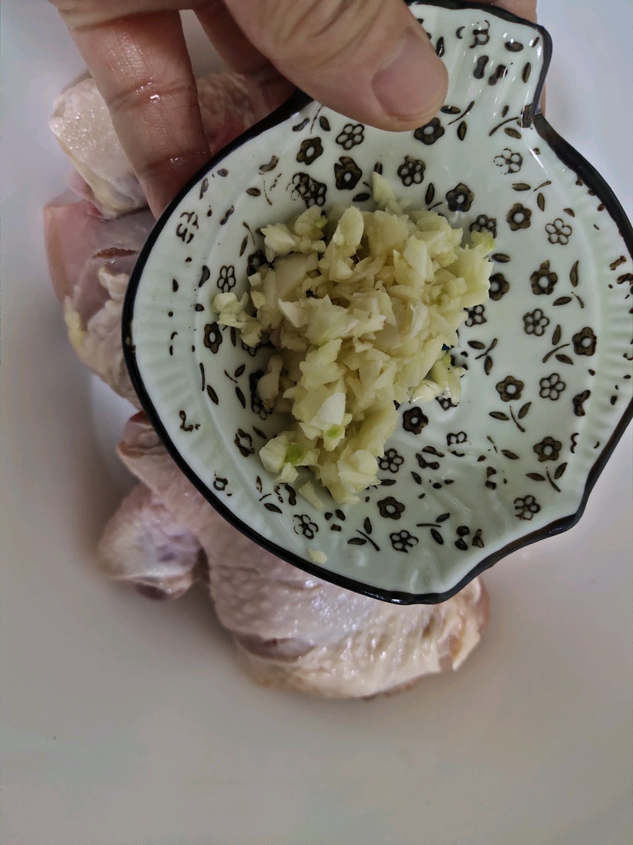 蒜香蜜汁鸡腿
