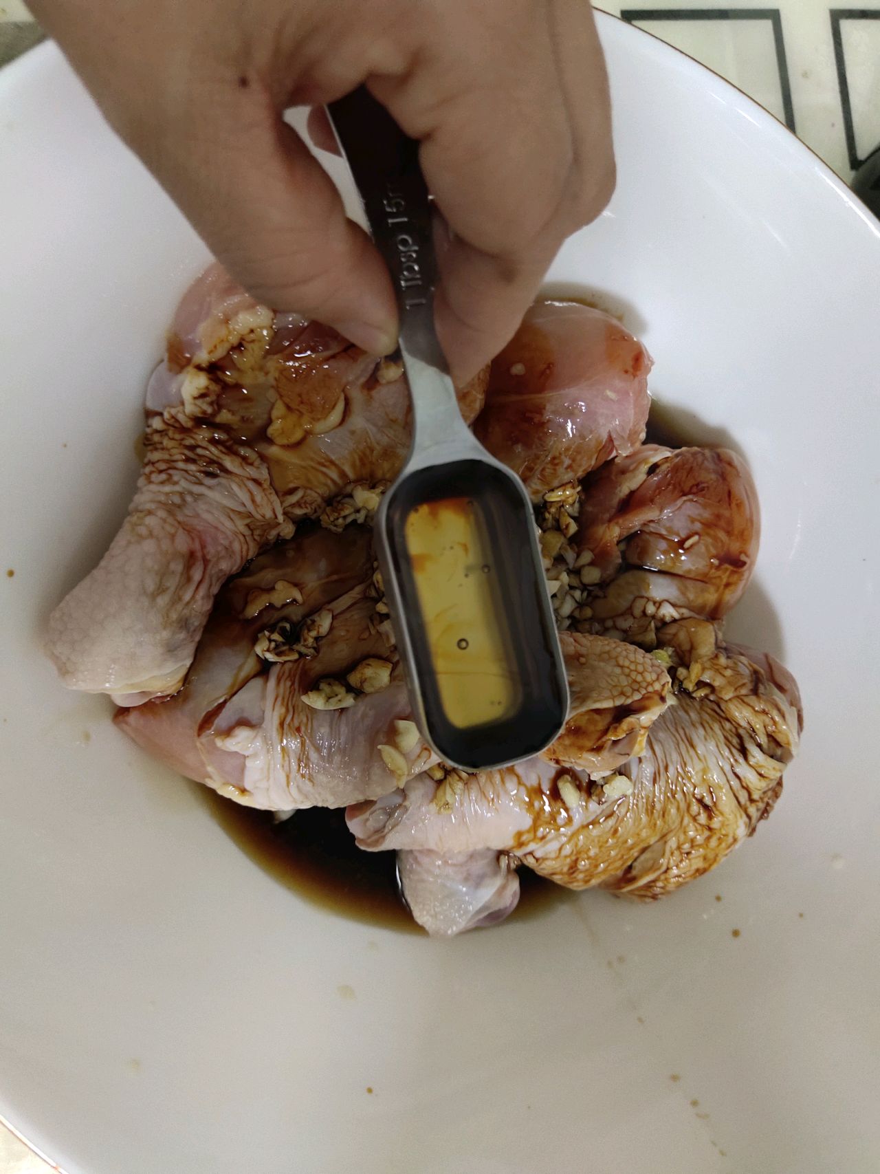 蒜香蜜汁鸡腿