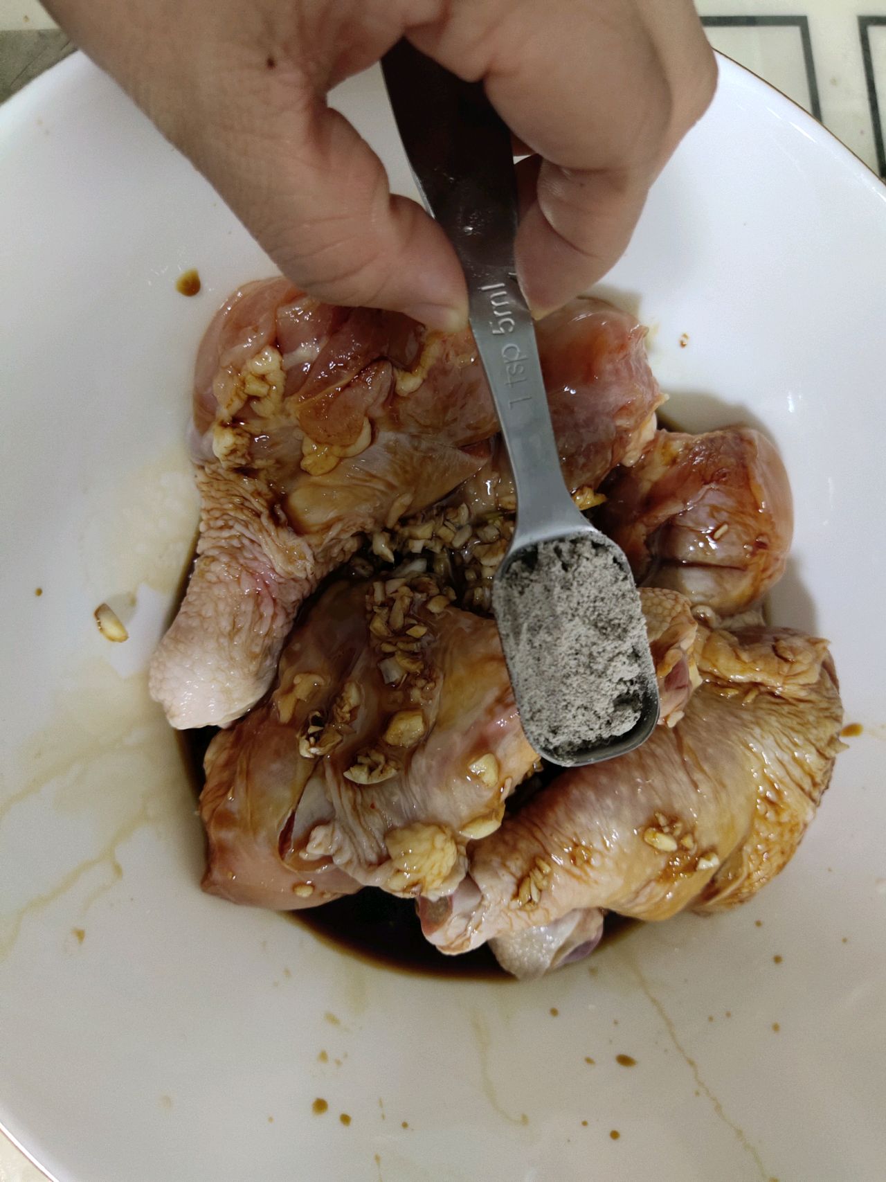 蒜香蜜汁鸡腿