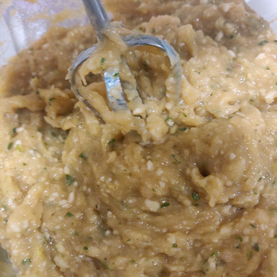蒜香山药鸡胸肉丸
