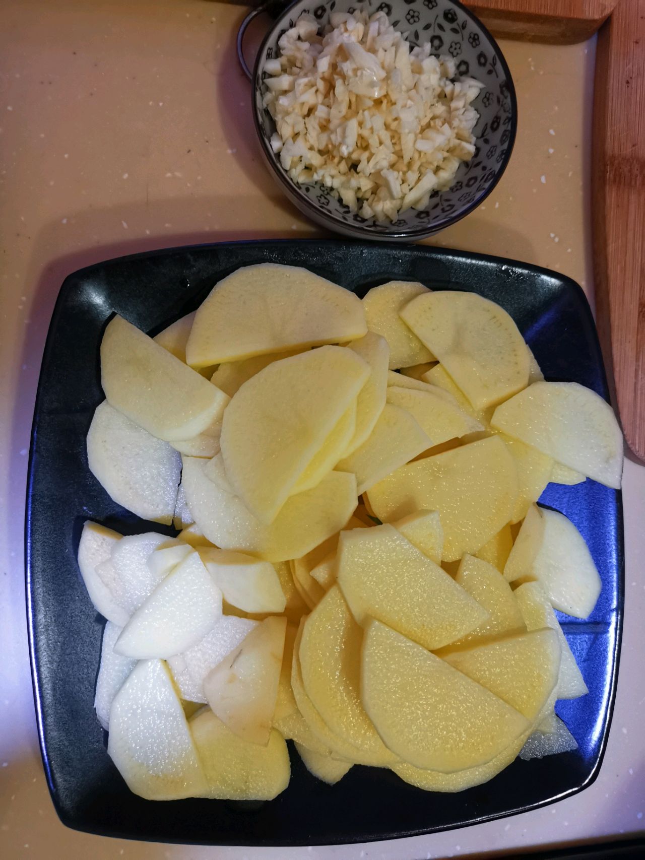 蒜香土豆片