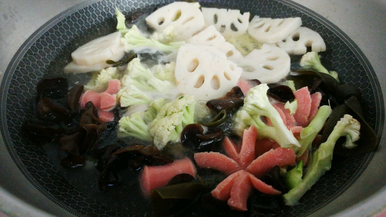 蒜香无油麻辣锅