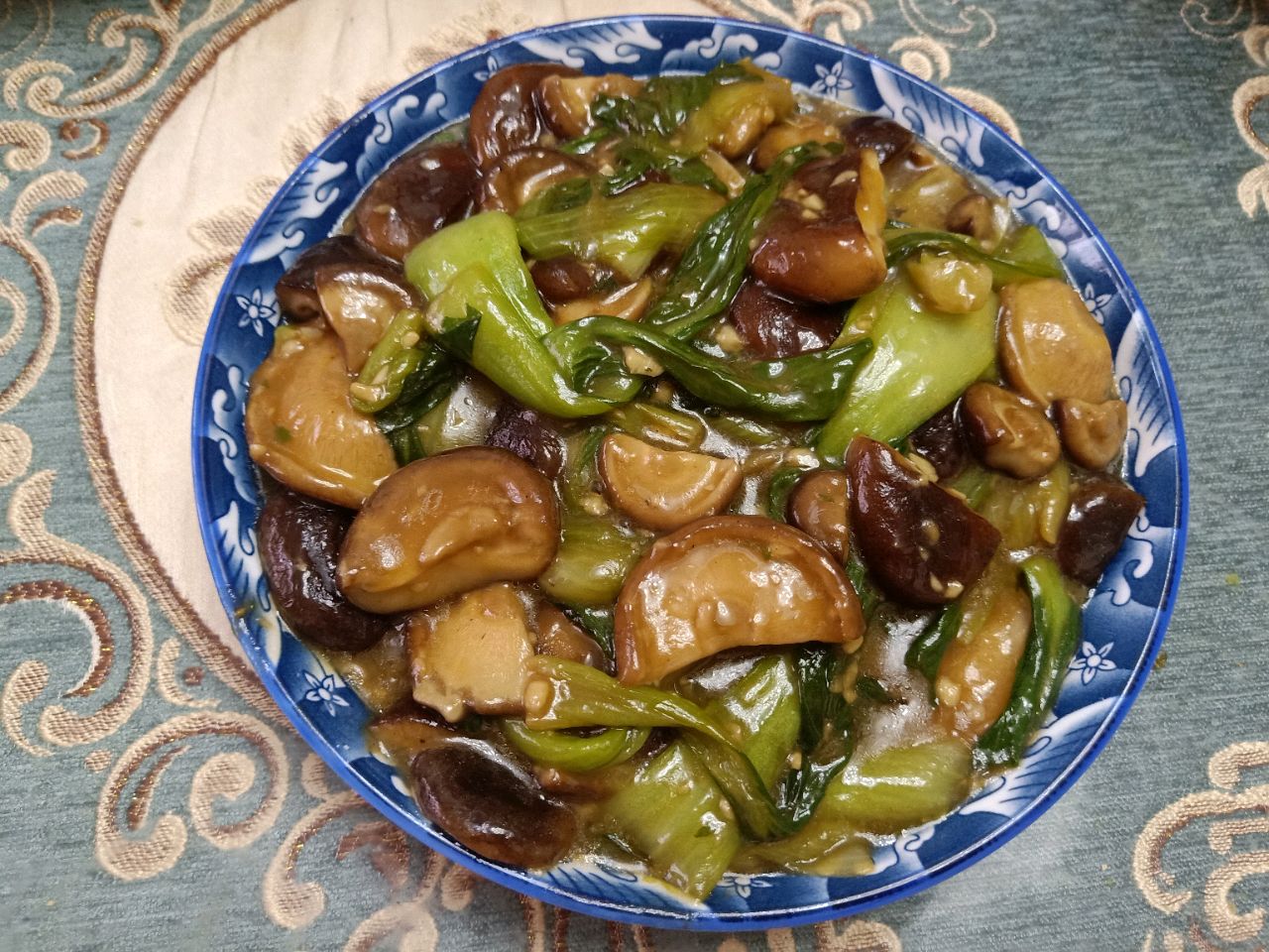 蒜香香菇油菜