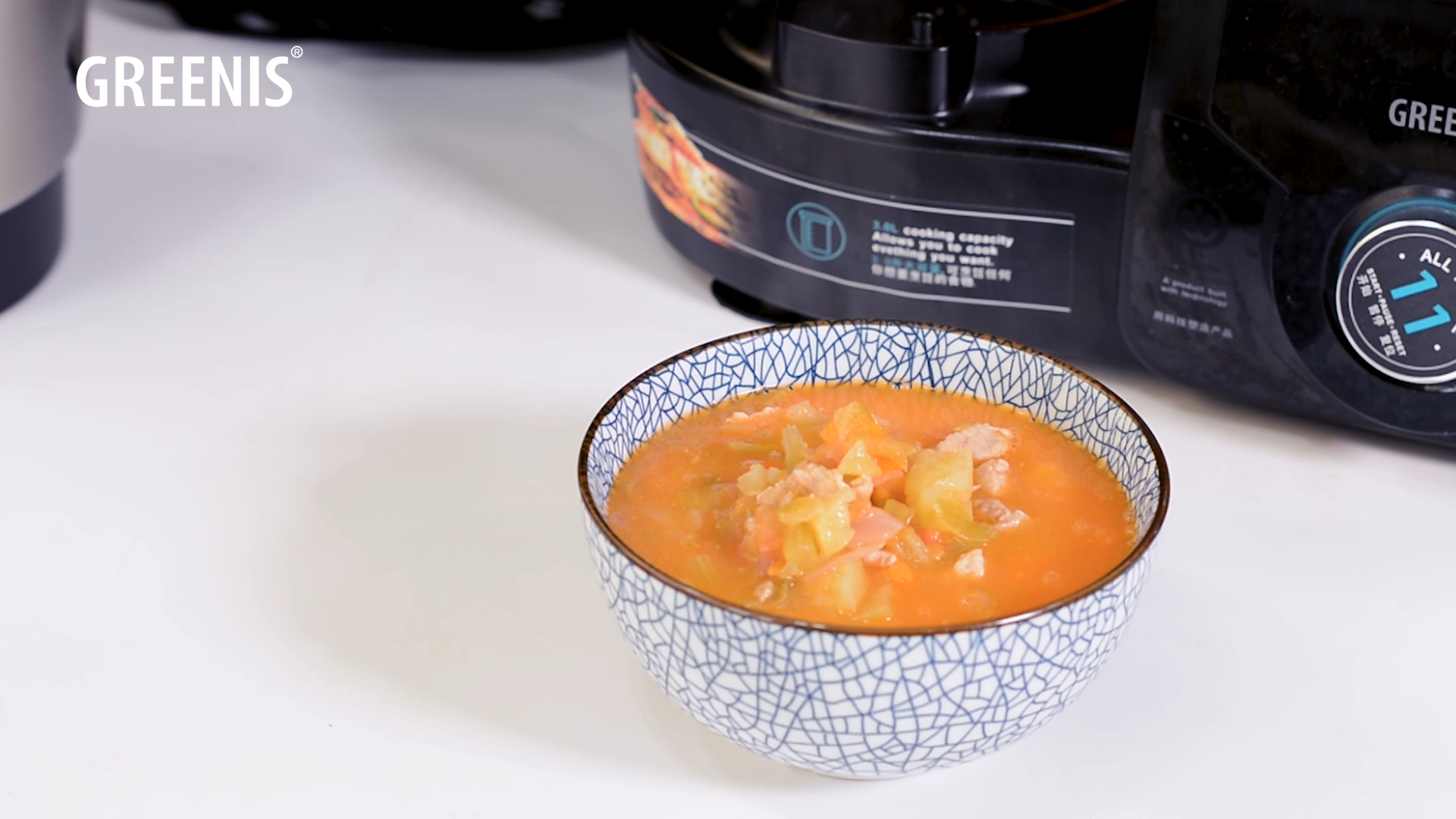 它是猪排的最佳搭档，一口罗宋汤就能俘获你的胃和心！