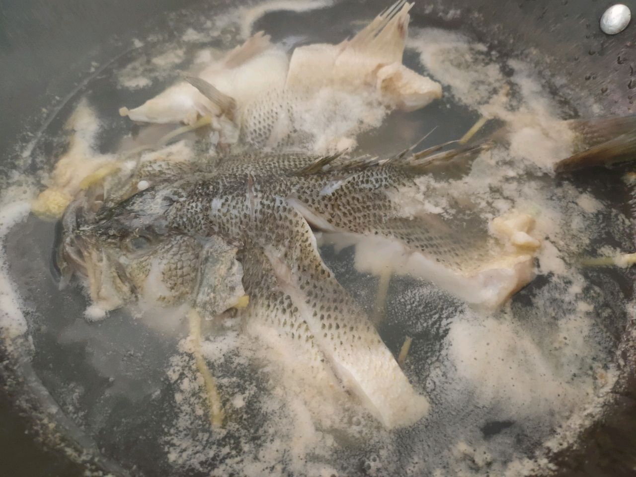 糖醋鲈鱼