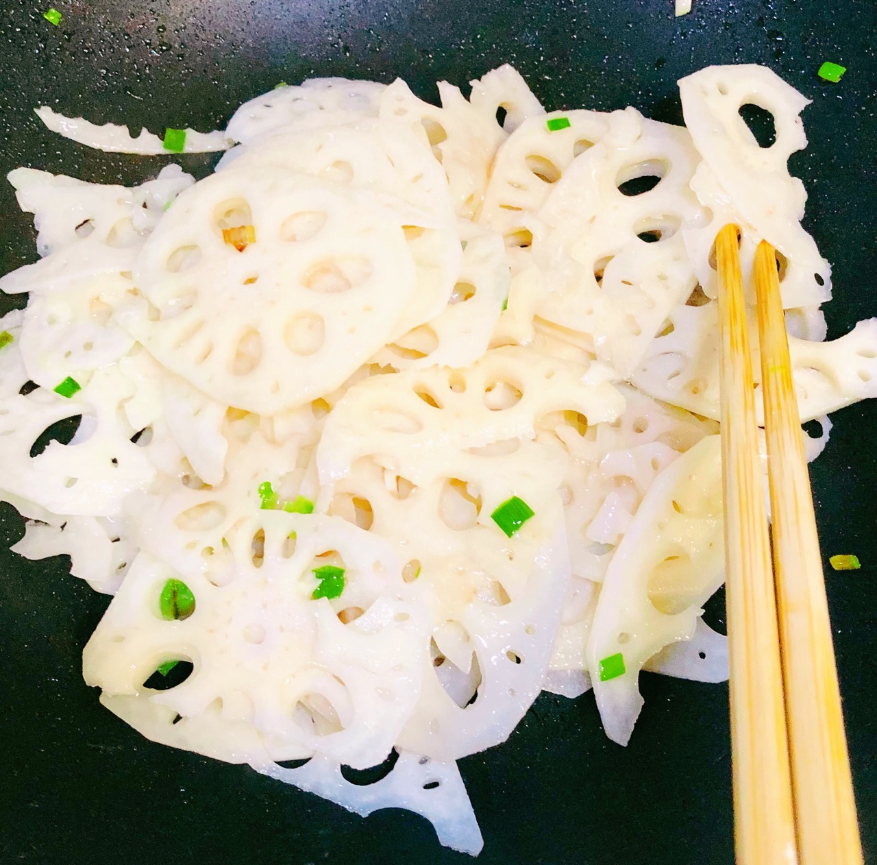 糖醋藕片味美