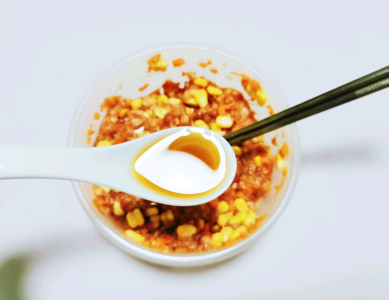 烫面版猪肉胡萝卜玉米饺子