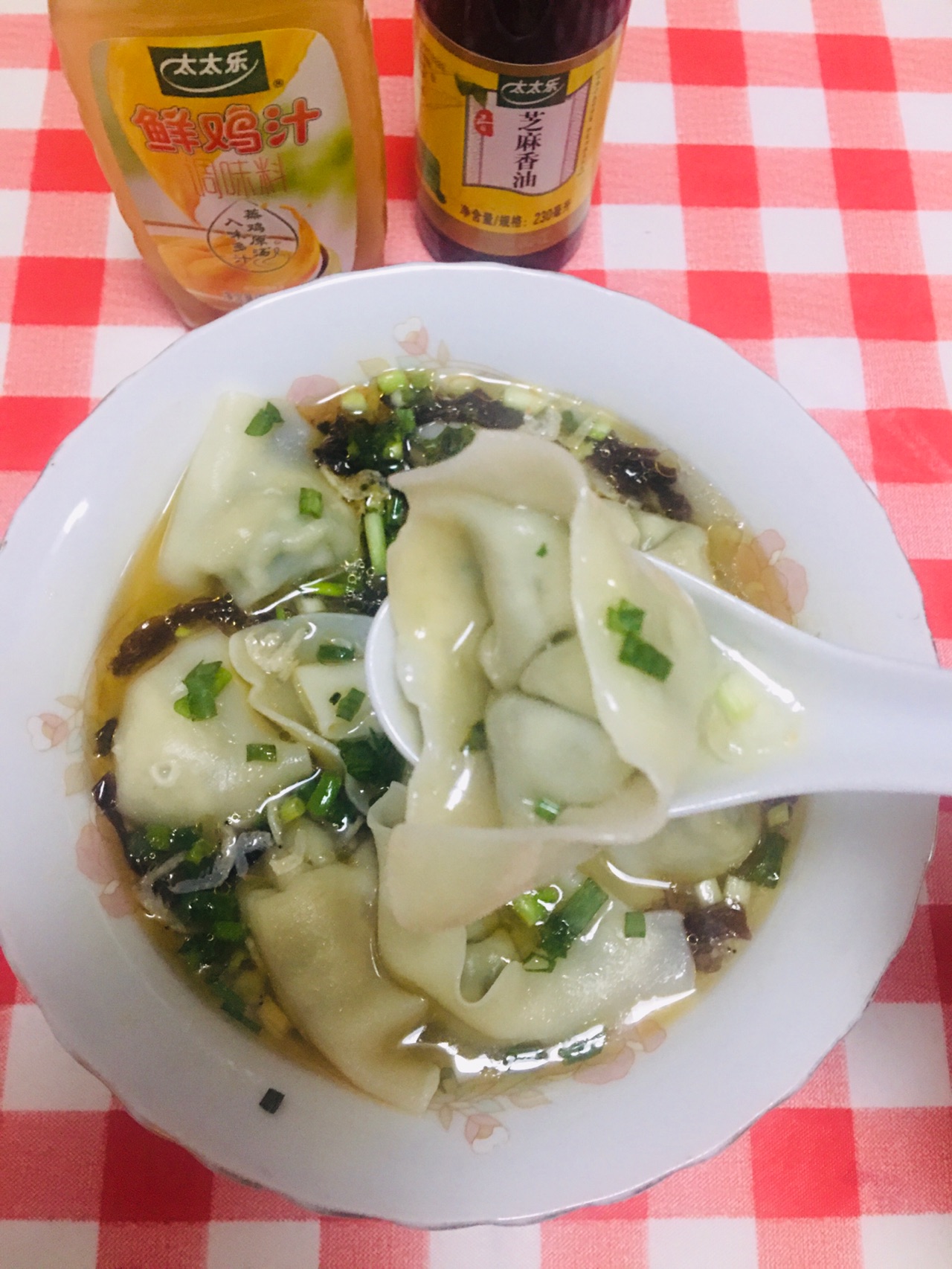 汤汁鲜美的大馄炖