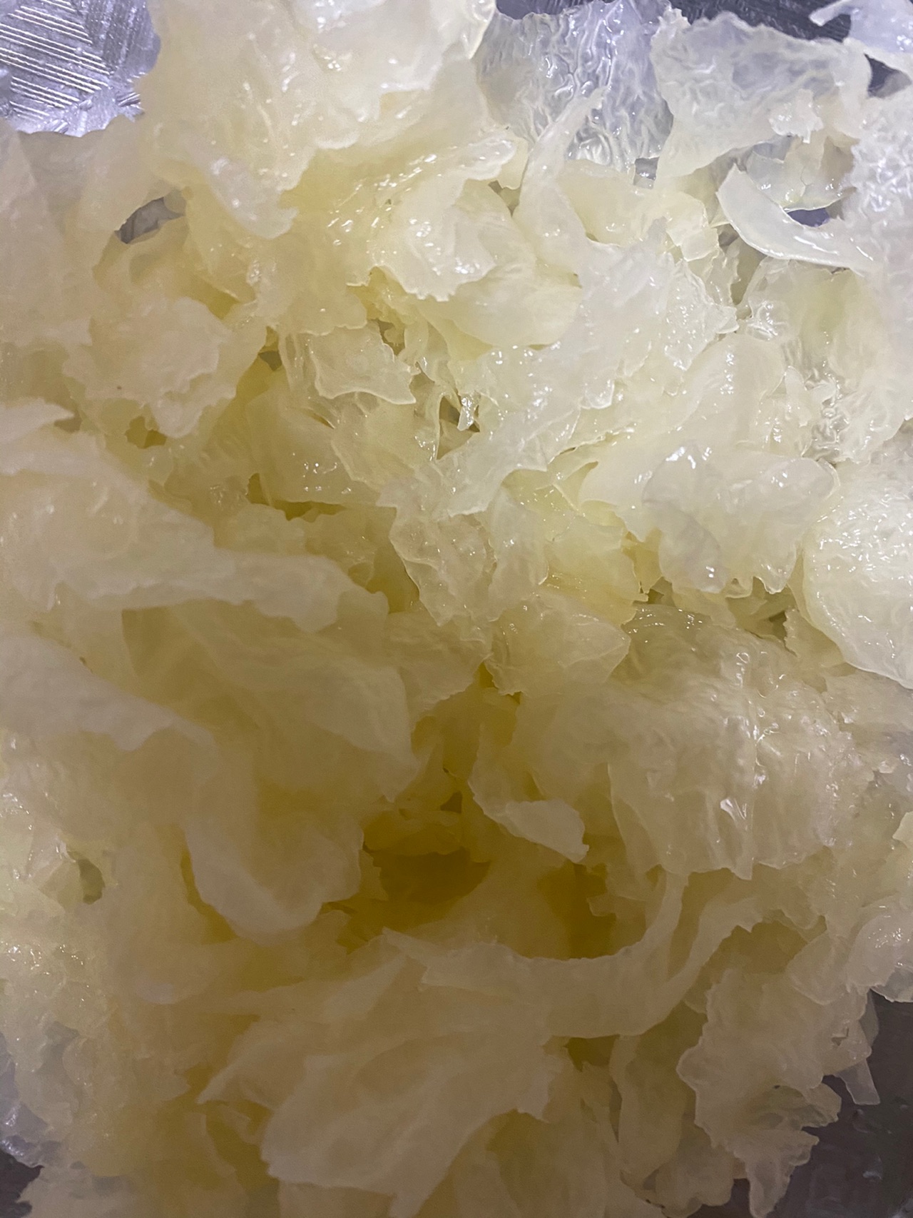 桃胶红枣银耳