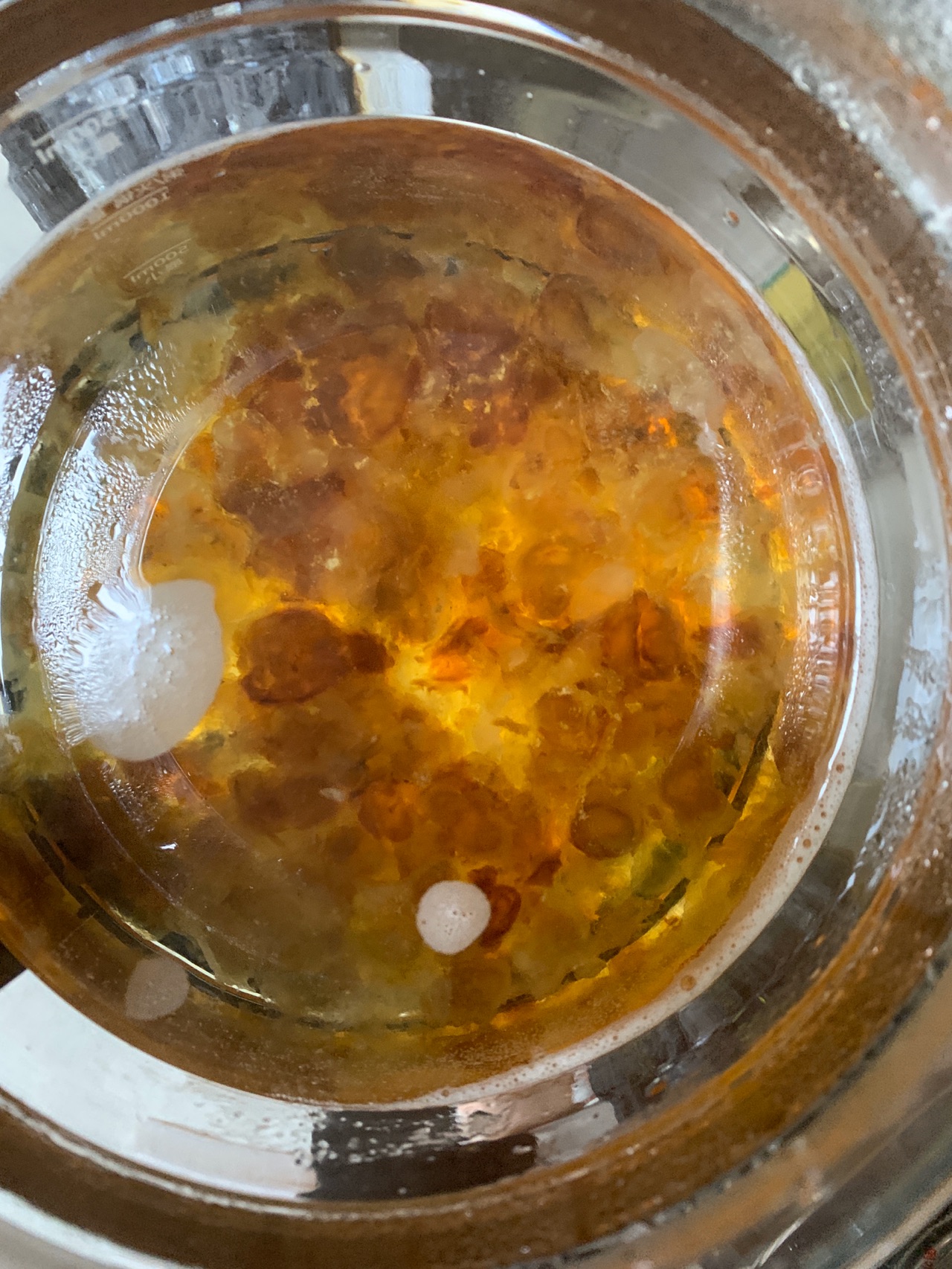 桃胶雪莲子银耳糖水