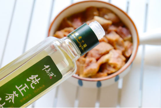 天津特色菜黑蒜子牛肉粒