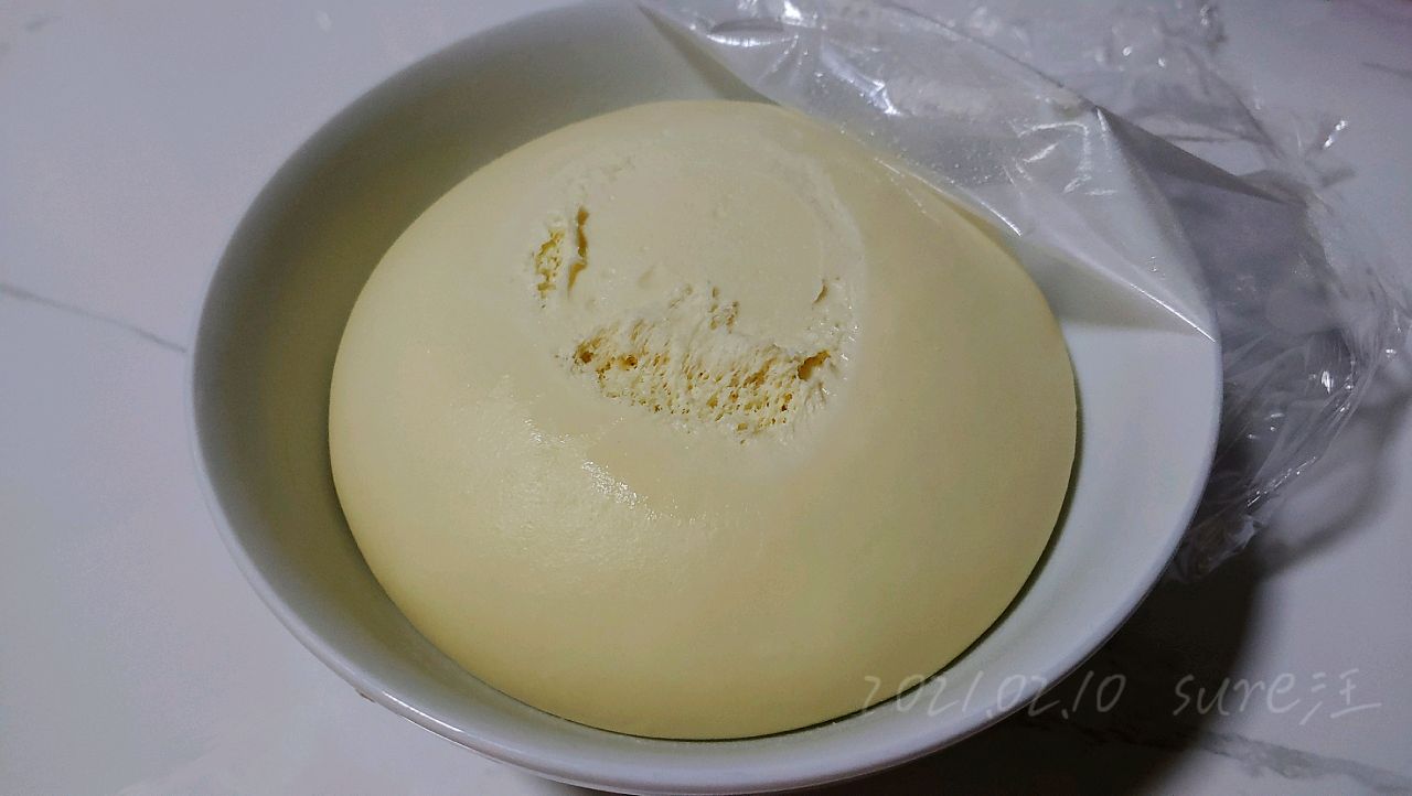 甜蜜红豆奶香卷
