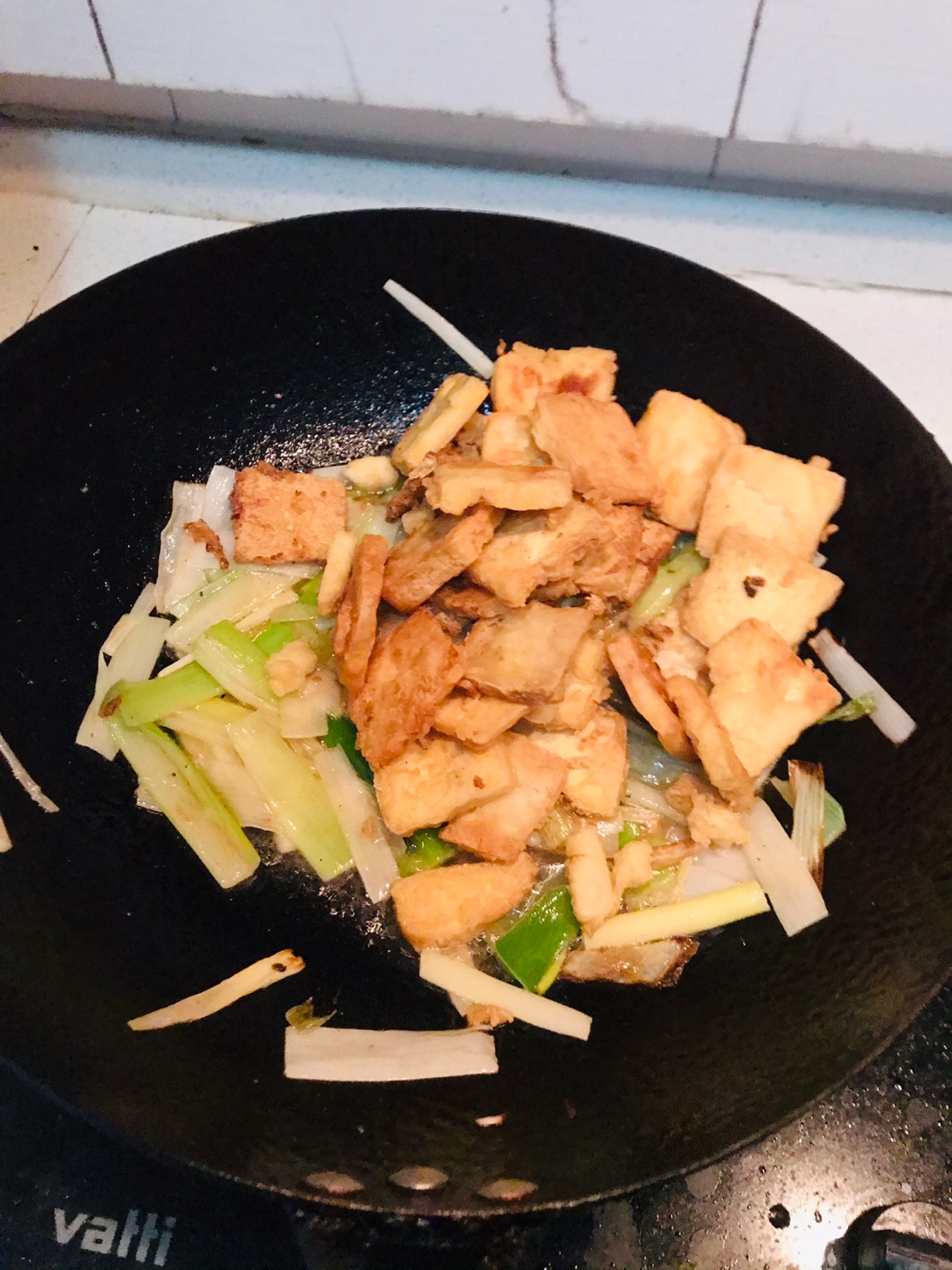 舔盘葱烧豆腐
