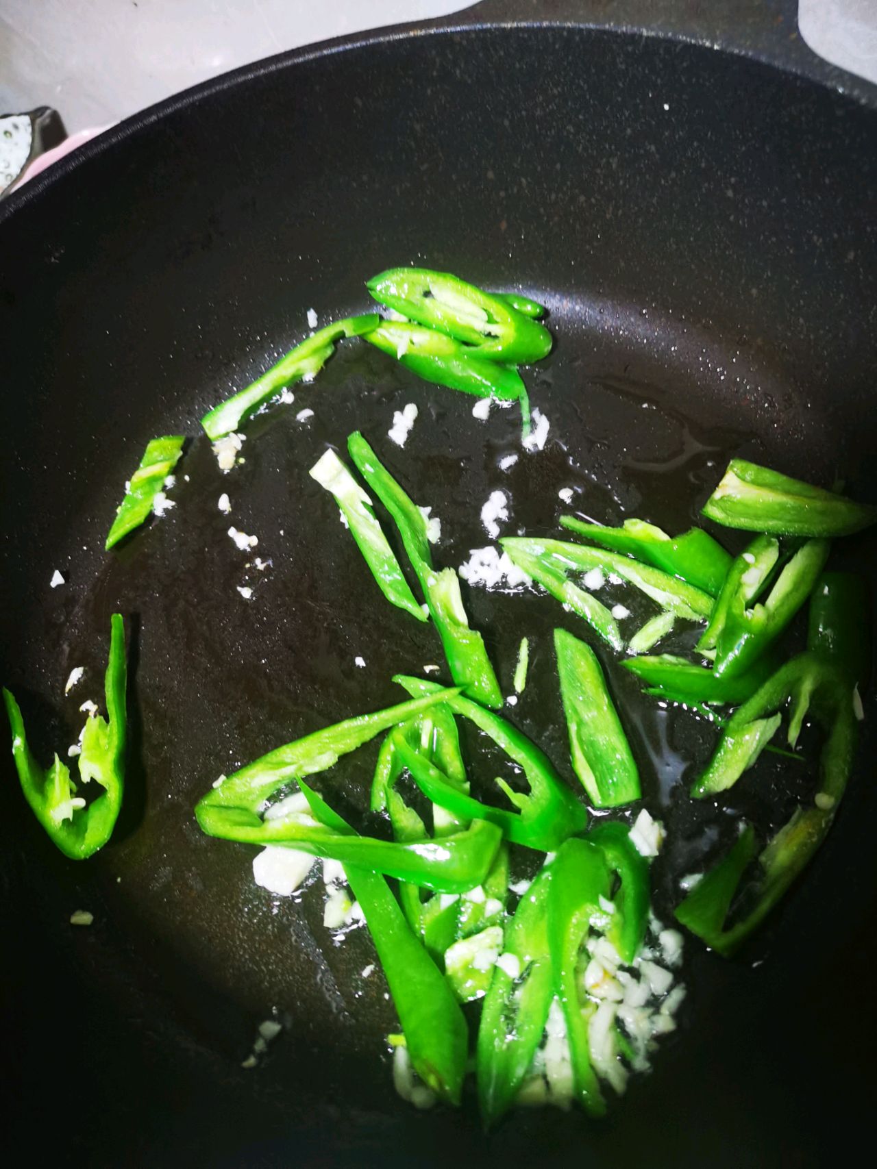 天生绝配蚝油炒牛肉。