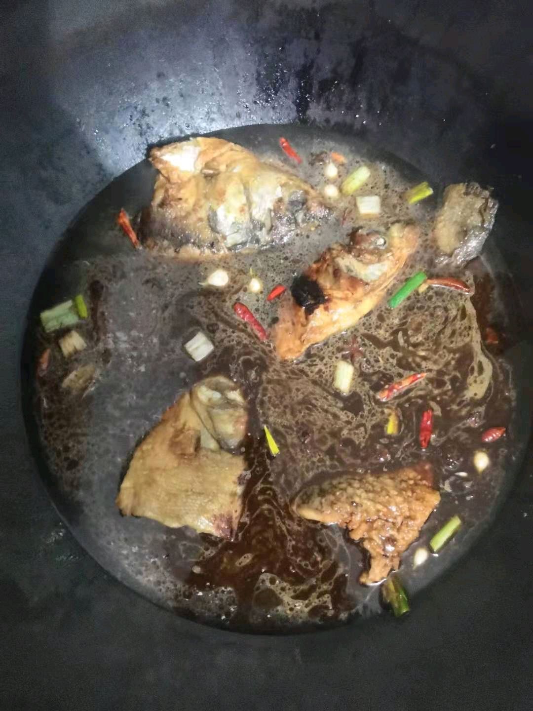 铁锅炖大鱼